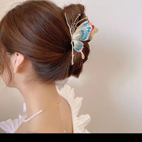 NEW BUTTERFLY HAIR CLIP/CLAW - Picture 2 of 8